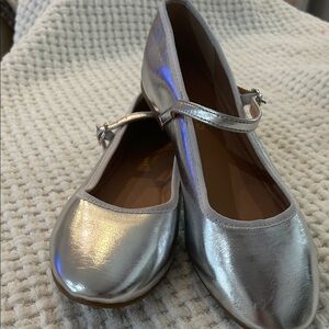 Dream Pairs Silver Mary Jane Flats